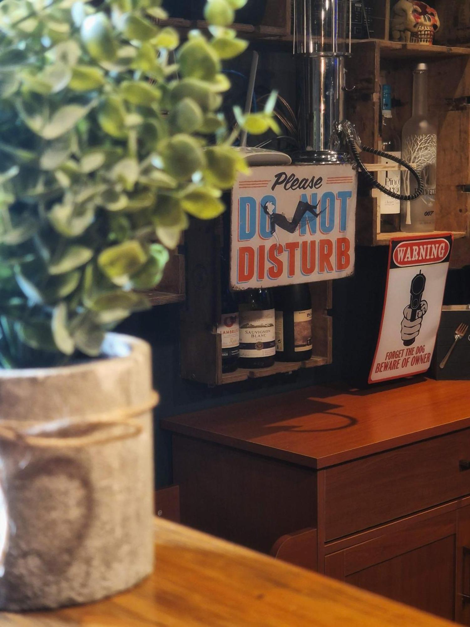 The Pub - Unique & Authentic Experience - Free Parking!, 5 Minutes From Airbus And The Mall Cribbs بريستول المظهر الخارجي الصورة
